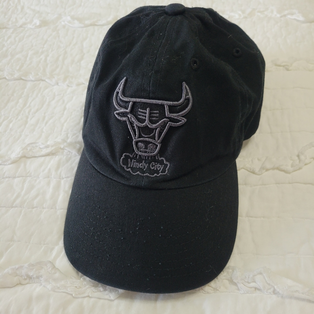 Mitchell & Ness HWC Windy City Chicago Bulls Vintage Dad Hat